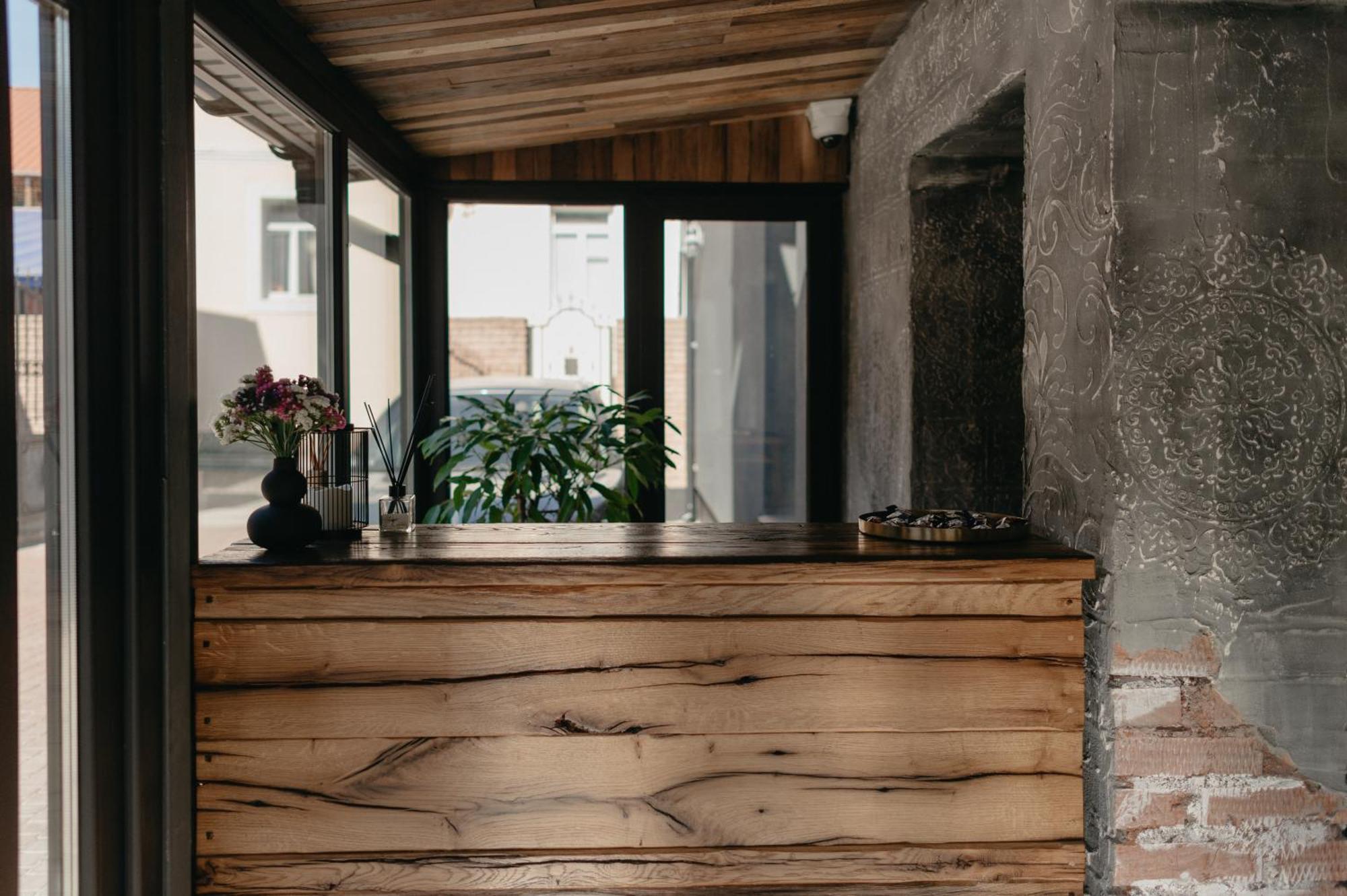 Hotel Dynasty Kamianets-Podilskyi Exterior photo